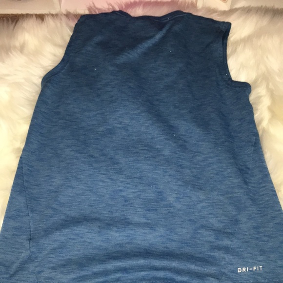 Nike dri-fit athlete shirt - Picture 3 of 3